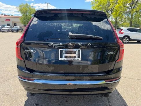 Used 2026 Volvo XC90 B6 Plus w/ Protection Package Premier AWD/4WD image 7