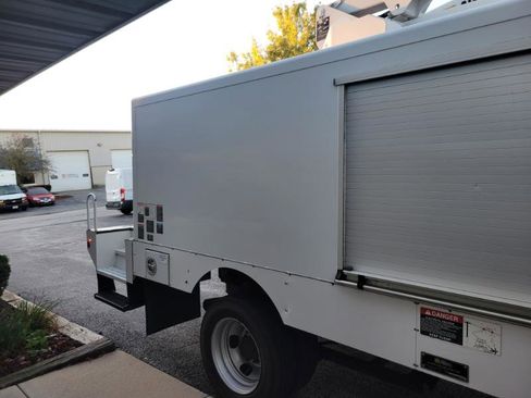 Used 2017 RAM 5500 Tradesman w/ Power & Remote Entry Group image 16