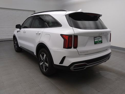 Used 2023 Kia Sorento EX w/ Panoramic Sunroof Package image 5