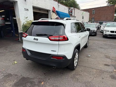 Used 2014 Jeep Cherokee Latitude w/ Comfort/Convenience Group FWD image 8
