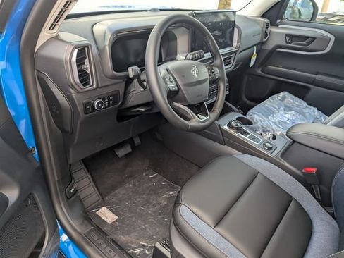 New 2025 Ford Bronco Sport Outer Banks image 8