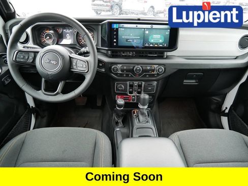 Used 2025 Jeep Wrangler Unlimited Sport AWD/4WD image 13
