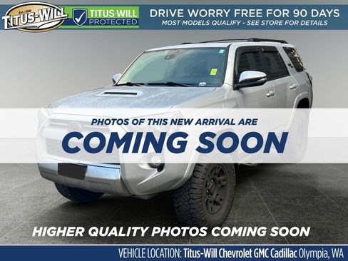 Used 2020 Toyota 4Runner TRD Off-Road Premium image 2