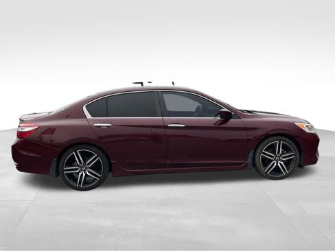 Used 2016 Honda Accord Sport image 4