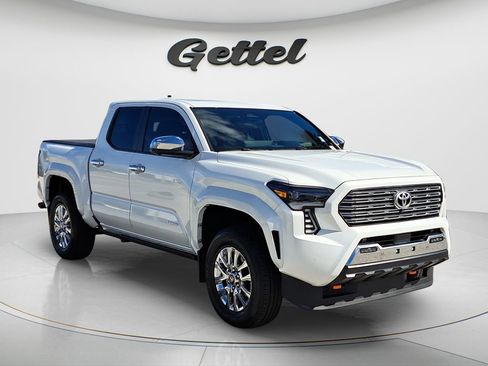 Certified 2025 Toyota Tacoma Limited image 2