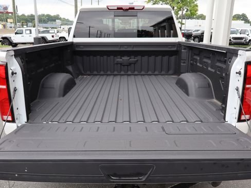 New 2025 Chevrolet Silverado 2500 High Country w/ Technology Package image 10