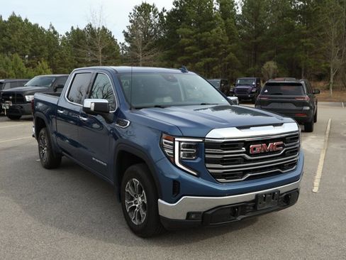 Used 2024 GMC Sierra 1500 SLT image 3