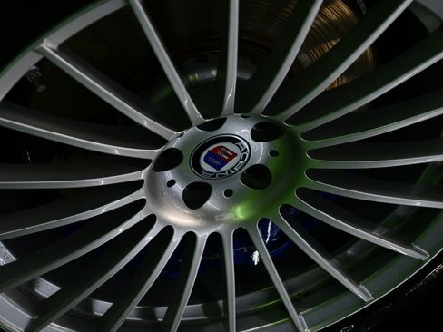 Used 2018 BMW ALPINA B7 xDrive image 10