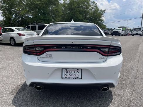 Used 2023 Dodge Charger R/T w/ Technology Group RWD image 4
