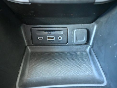 Used 2023 GMC Terrain AT4 AWD/4WD image 28