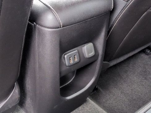 Used 2018 GMC Canyon Denali RWD image 23