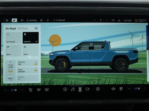 Used 2022 Rivian R1T Adventure image 20