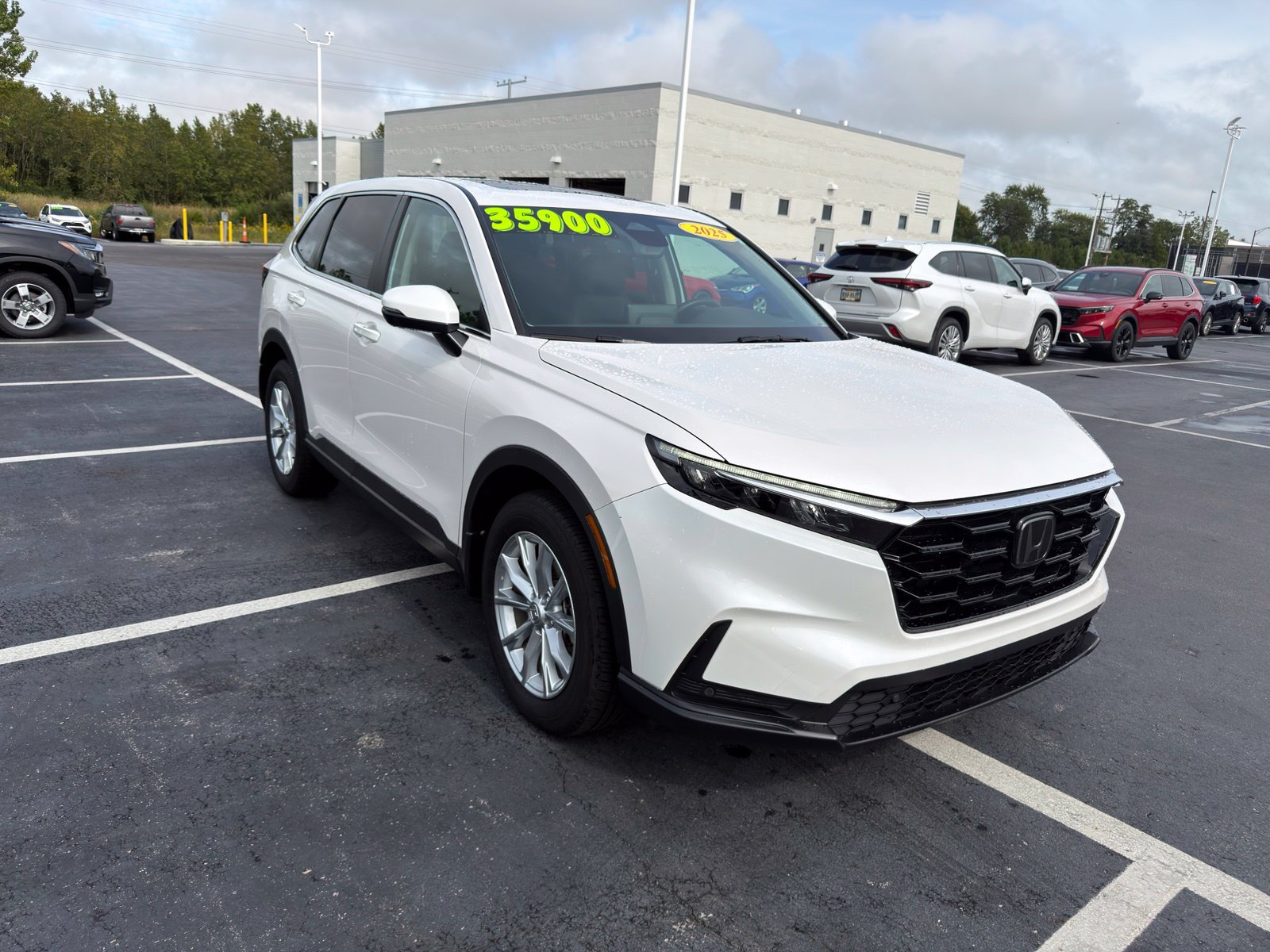 Used 2025 Honda CR-V EX-L image 8
