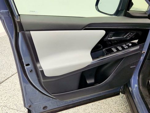 Used 2023 Subaru Solterra AWD image 10