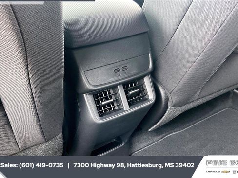 New 2026 Chevrolet Equinox LT FWD image 25