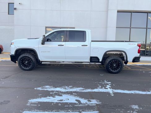 Used 2021 Chevrolet Silverado 2500 W/T w/ WT Fleet Convenience Package image 6