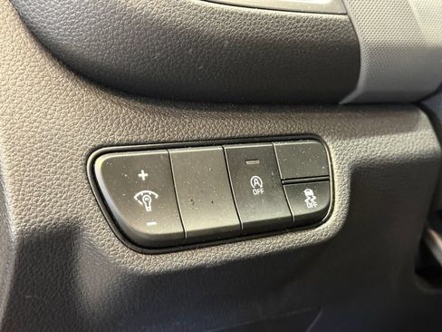 Used 2025 Kia Seltos LX AWD/4WD image 21