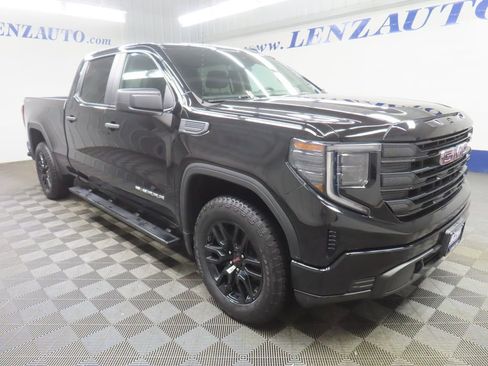 Used 2023 GMC Sierra 1500 Pro w/ Graphite Edition AWD/4WD image 3