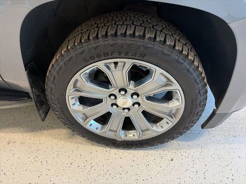 Used 2018 Chevrolet Tahoe LT image 12