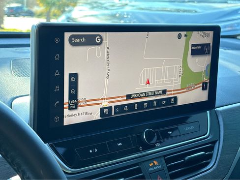 Used 2024 Nissan Altima 2.5 SL image 7