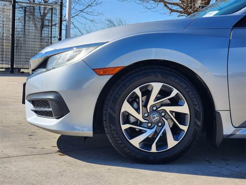 Certified 2017 Honda Civic EX image 8