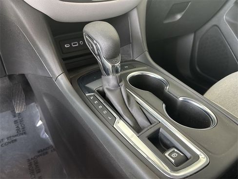 Used 2023 Chevrolet Equinox LT image 29