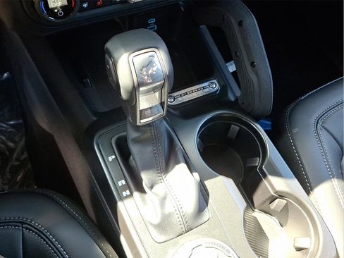 New 2025 Ford Bronco Outer Banks w/ Sasquatch Package image 10