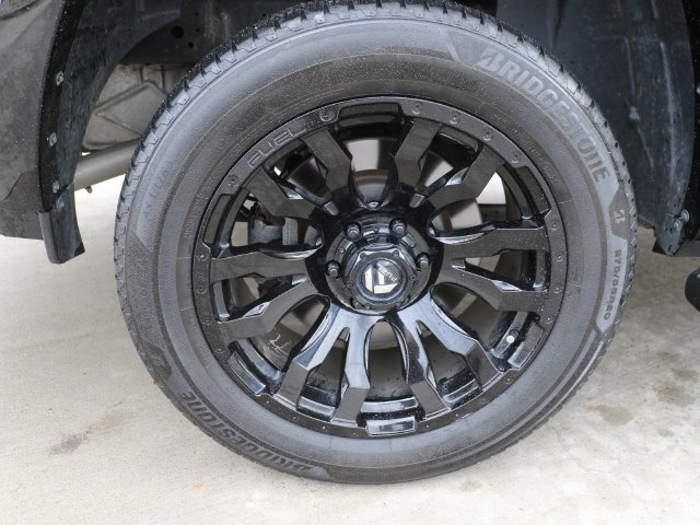Used 2019 RAM 1500 Laramie AWD/4WD image 8