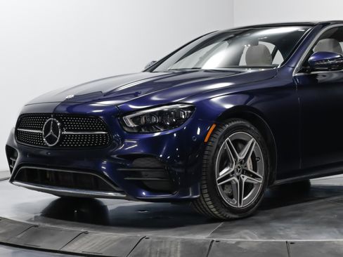 Used 2023 Mercedes-Benz E 350 4MATIC Sedan image 4