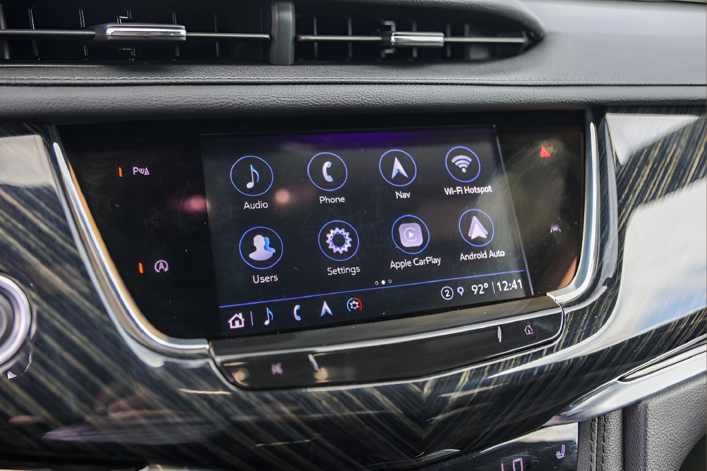 Certified 2025 Cadillac XT6 Premium Luxury FWD image 18