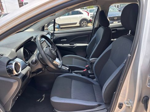 Used 2025 Nissan Versa SV FWD image 24