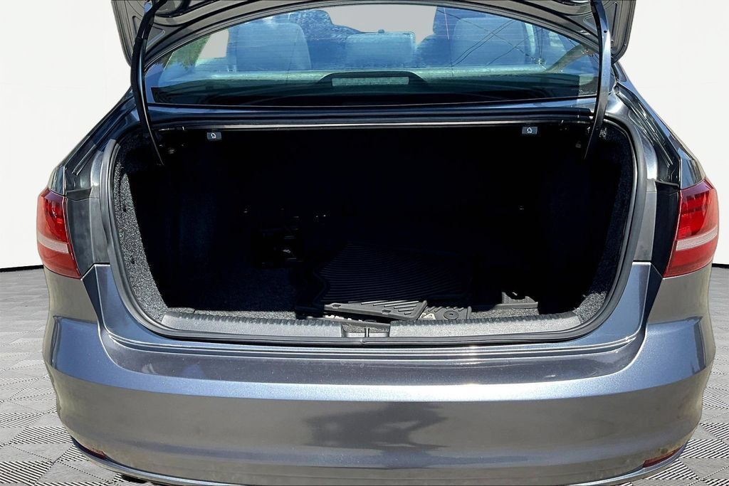 Used 2016 Volkswagen Jetta S FWD image 23