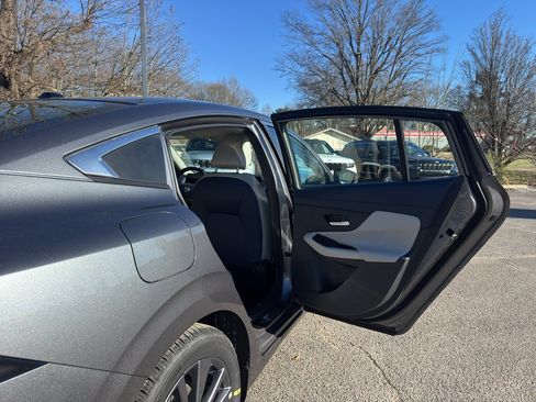 New 2026 Nissan Sentra SL w/ Floor Mat Package image 22