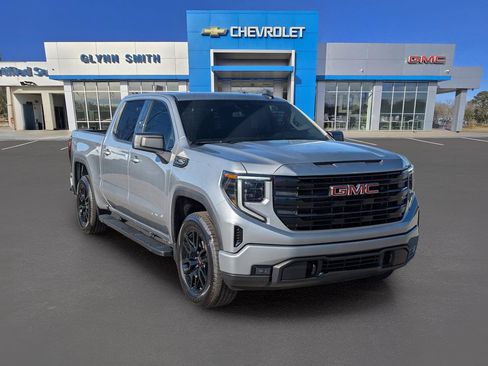 Used 2026 GMC Sierra 1500 Elevation w/ LPO, Elevation Black Package AWD/4WD image 3