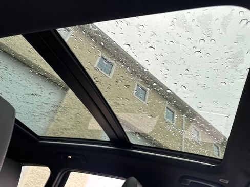 Used 2024 BMW X1 xDrive28i image 17