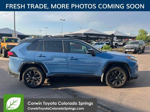 Used 2024 Toyota RAV4 XSE w/ Weather Package AWD/4WD image 9