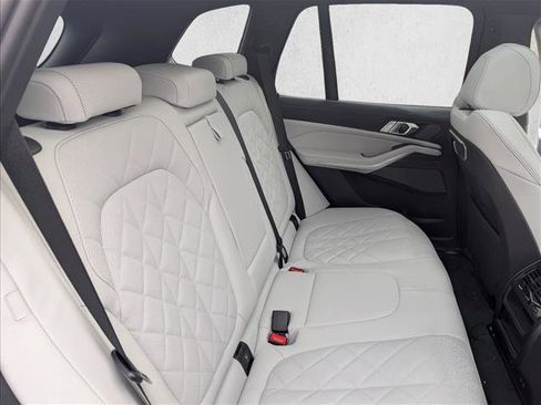 Used 2026 BMW X5 xDrive50e AWD/4WD image 16