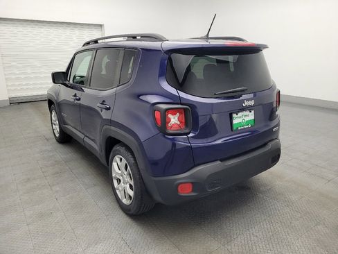 Used 2016 Jeep Renegade Latitude image 5