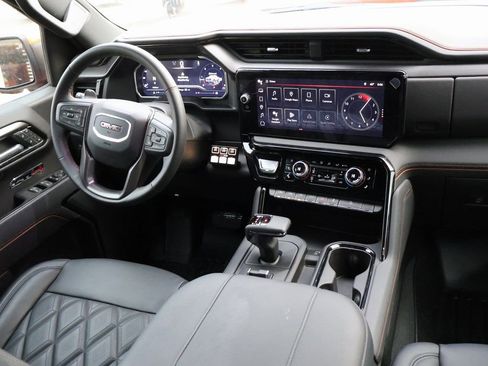 New 2025 GMC Sierra 1500 AT4 w/ AT4 Premium Package AWD/4WD image 18