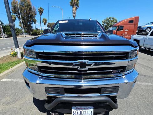 Used 2019 Chevrolet Silverado 2500 LT w/ LT Plus Package AWD/4WD image 3