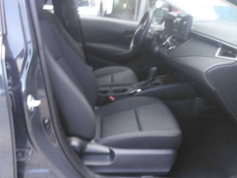 Used 2024 Toyota Corolla LE FWD image 3