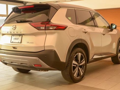 Used 2023 Nissan Rogue SL image 6