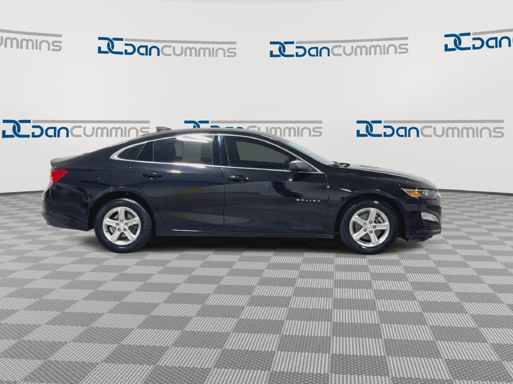 Used 2022 Chevrolet Malibu LS FWD image 9