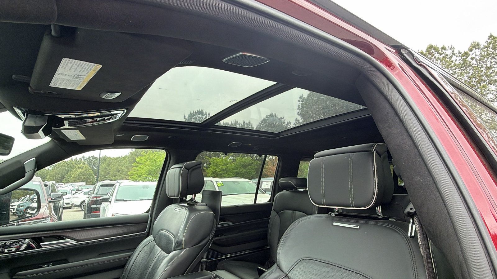 Certified 2025 Jeep Grand Wagoneer Series II Obsidian w/ Quick Order Packagew 28T AWD/4WD image 18