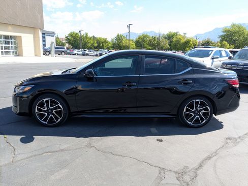 Used 2024 Nissan Sentra SR FWD image 9
