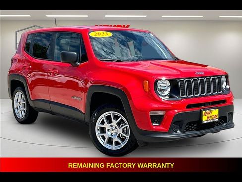 Used 2023 Jeep Renegade Latitude AWD/4WD image 1