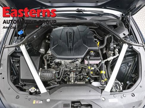 Used 2025 Genesis G70 2.5T RWD image 7