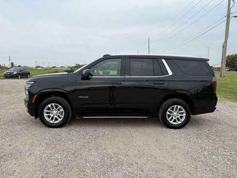 Used 2025 Chevrolet Tahoe LT RWD image 8
