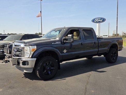 Used 2014 Ford F350 Lariat w/ Lariat Ultimate Package image 3