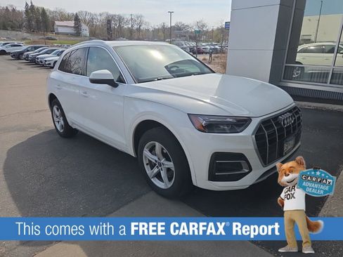 Used 2023 Audi Q5 2.0T Premium w/ Convenience Package AWD/4WD image 2